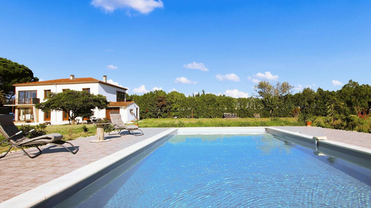 Pierrelatte Apartment | Lovely apartment in Pierrelatte