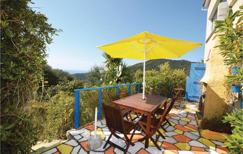 Serra-di-Ferro Apartment | Lovely Apartment In Serra Di Ferro