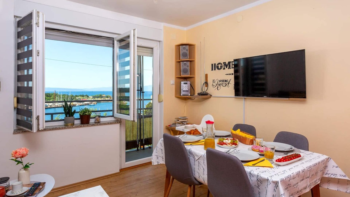Kraljevica Apartment | Lovely apartment in Kraljevica