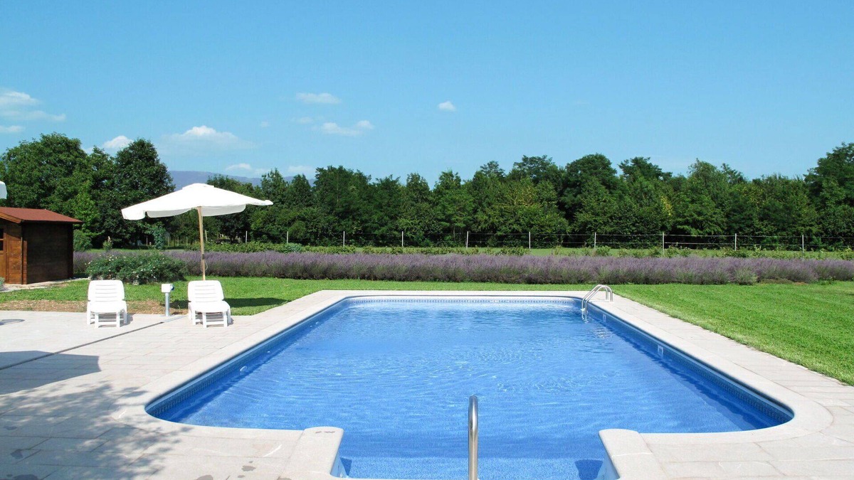 Povoletto House | Lovely apartment in villa for 4 people with pool, WIFI, A/C, TV, terrace and parking