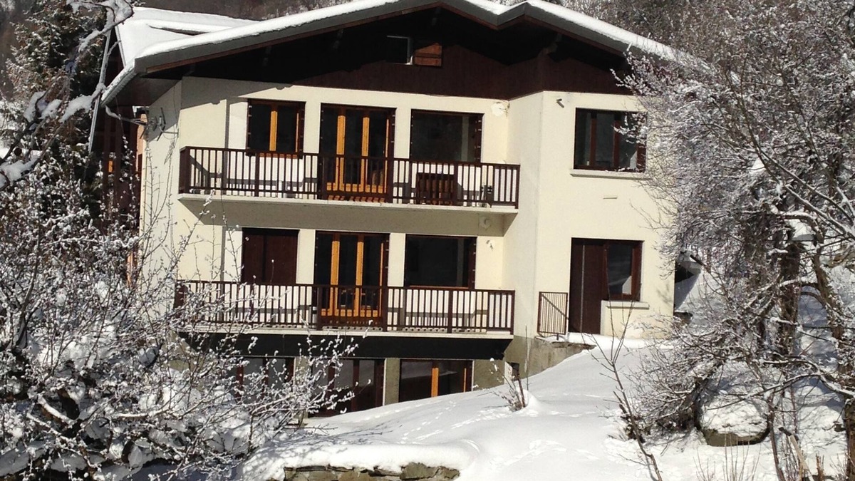 Orelle Apartment | Lovely apartment in mountain house, sleeps up to 21.