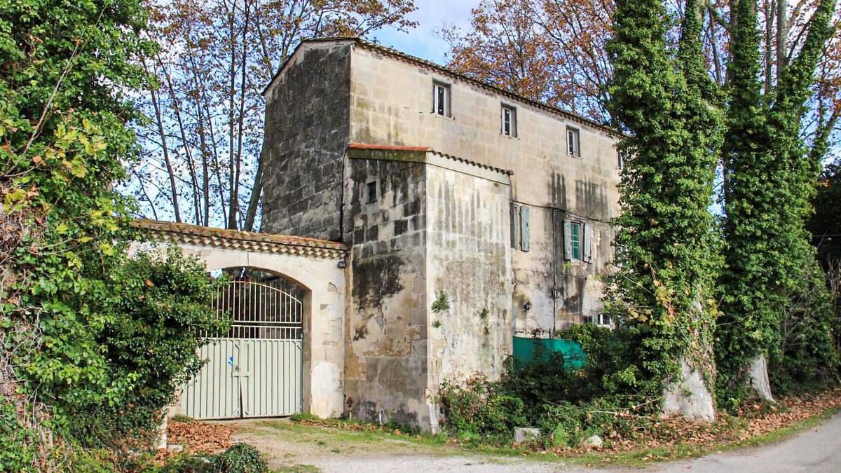 Costieres Apartment | Lovely apartment in Nîmes with WiFi
