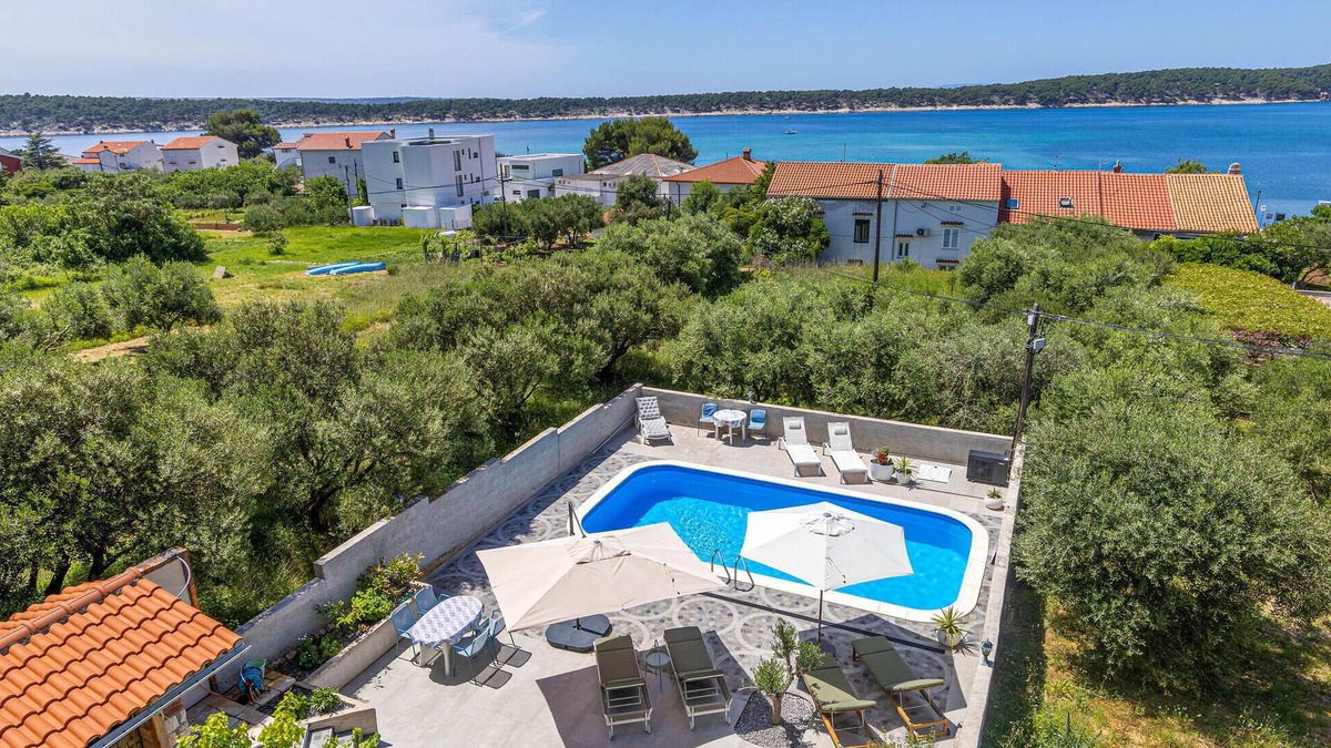 Barbat na Rabu Apartment | Lovely apartment in Rab with WiFi