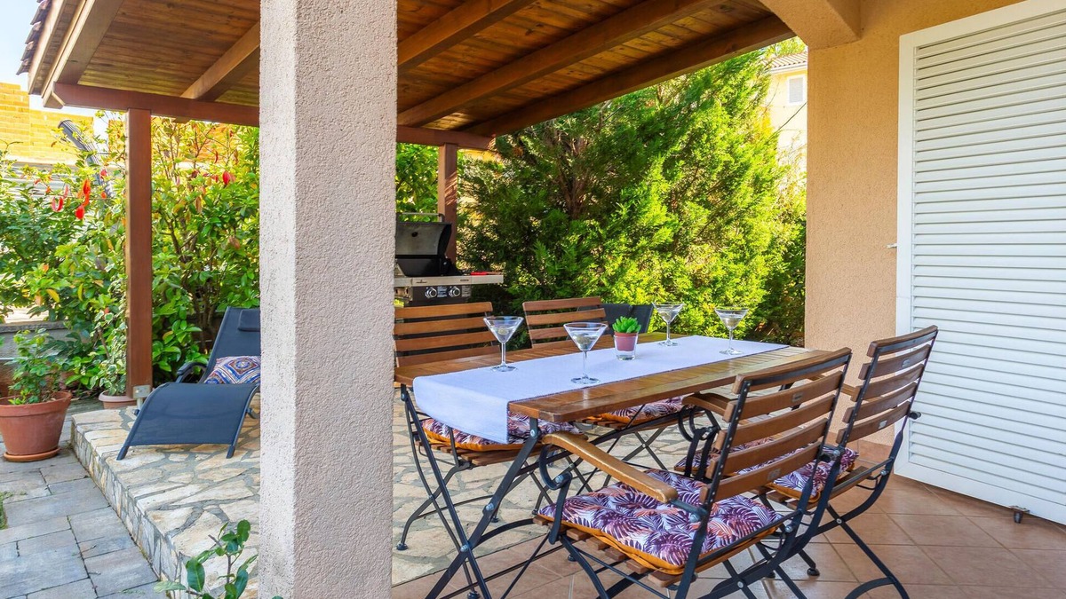 Vantacici Apartment | Lovely apartment in Vantacici