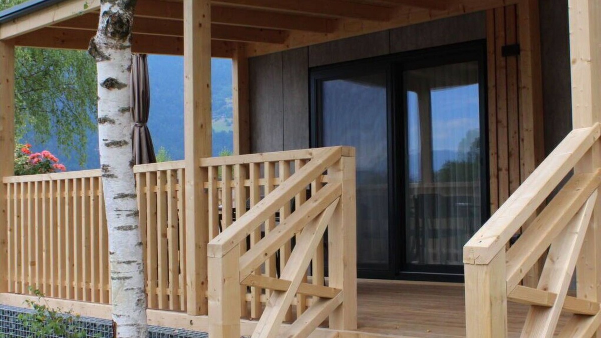 Ossiach House | Lovely apartment in villa for 6 guests with WIFI, TV, terrace and parking