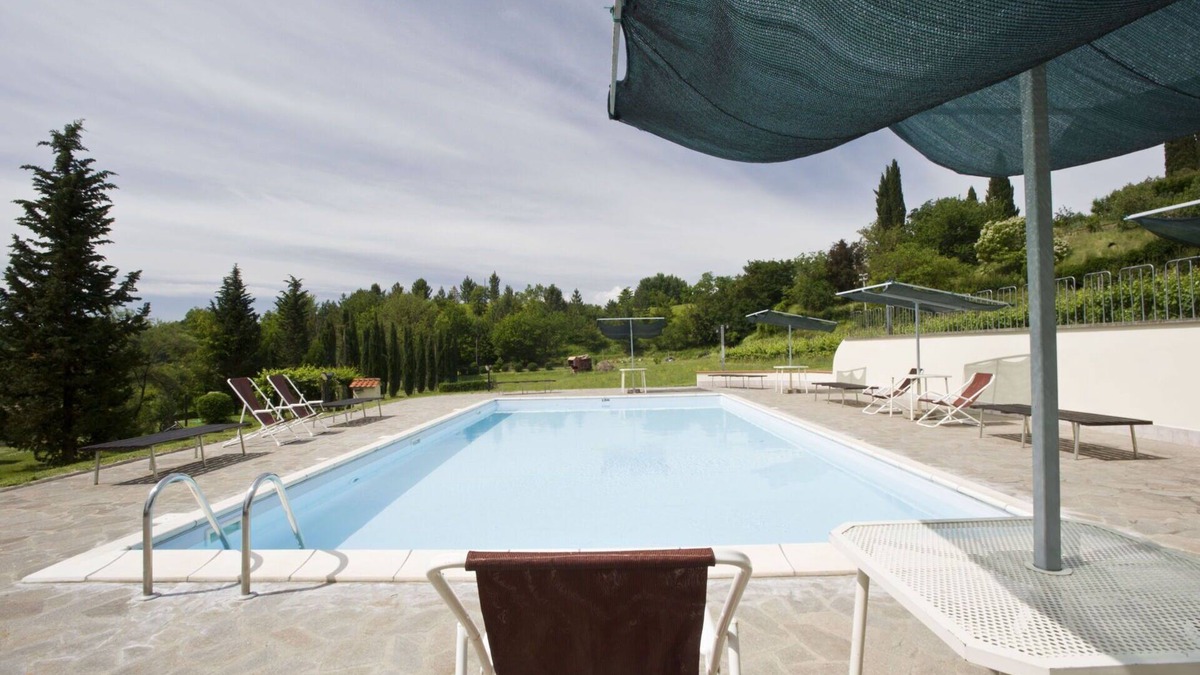 Cicogna House | Lovely apartment in villa for 4 people with pool, WIFI, patio, pets allowed and parking