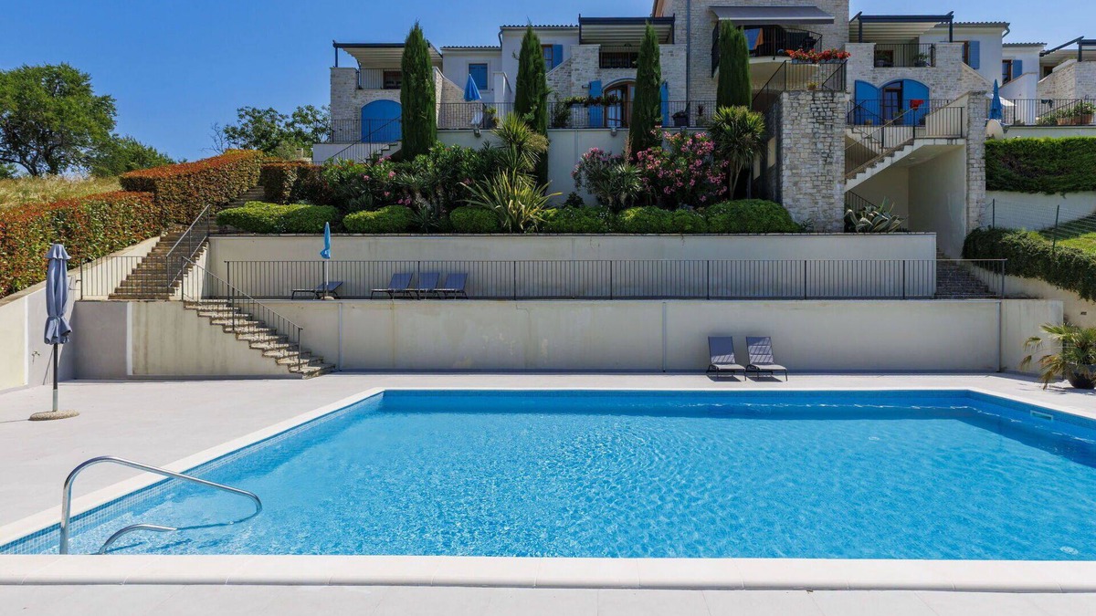 Bibali House | Lovely apartment in villa for 5 guests with WIFI, A/C, pool, TV, terrace and parking