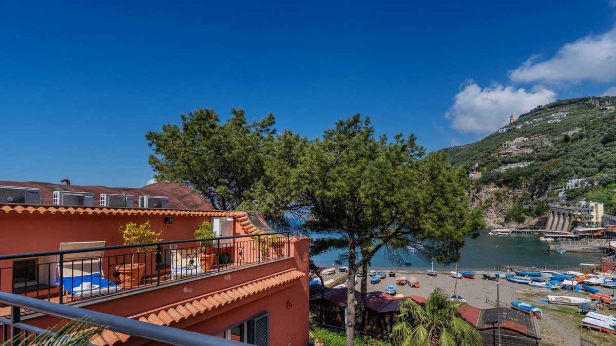 Vico Equense Apartment | Lovely beach apartment with private terrace and sea view near Sorrento