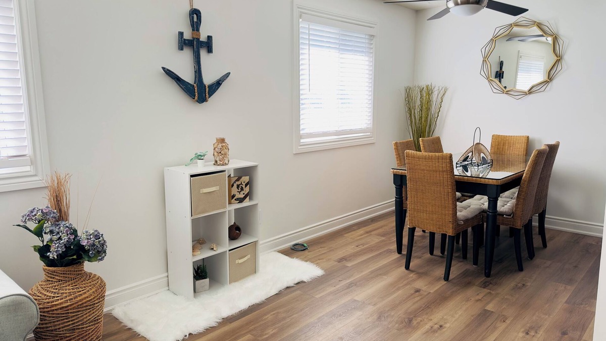 Port Dover Apartment | Lovely Beachside Oasis 2BD Unit in Port Dover