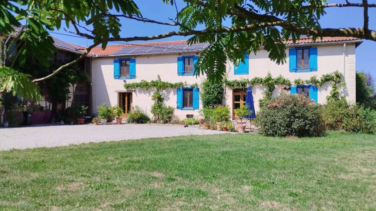 Libaros Apartment | Lovely big guesthouse in farm