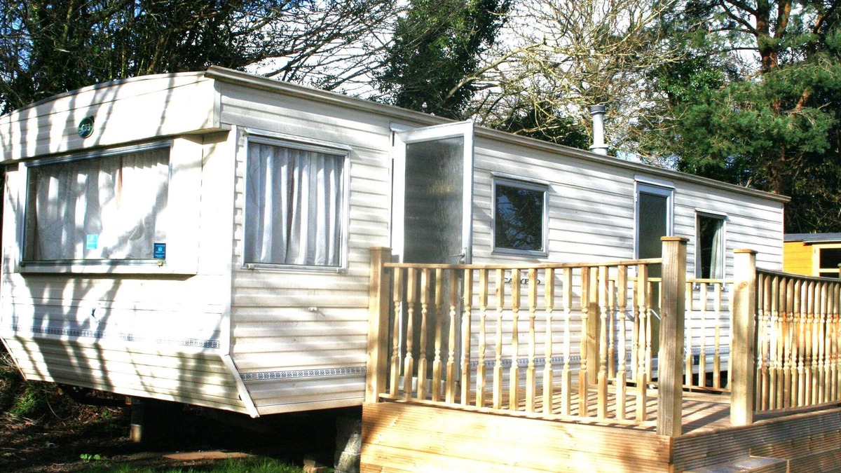 Pontypool House | Lovely Bk Calypso Bluebird 6 berth Holiday Caravan