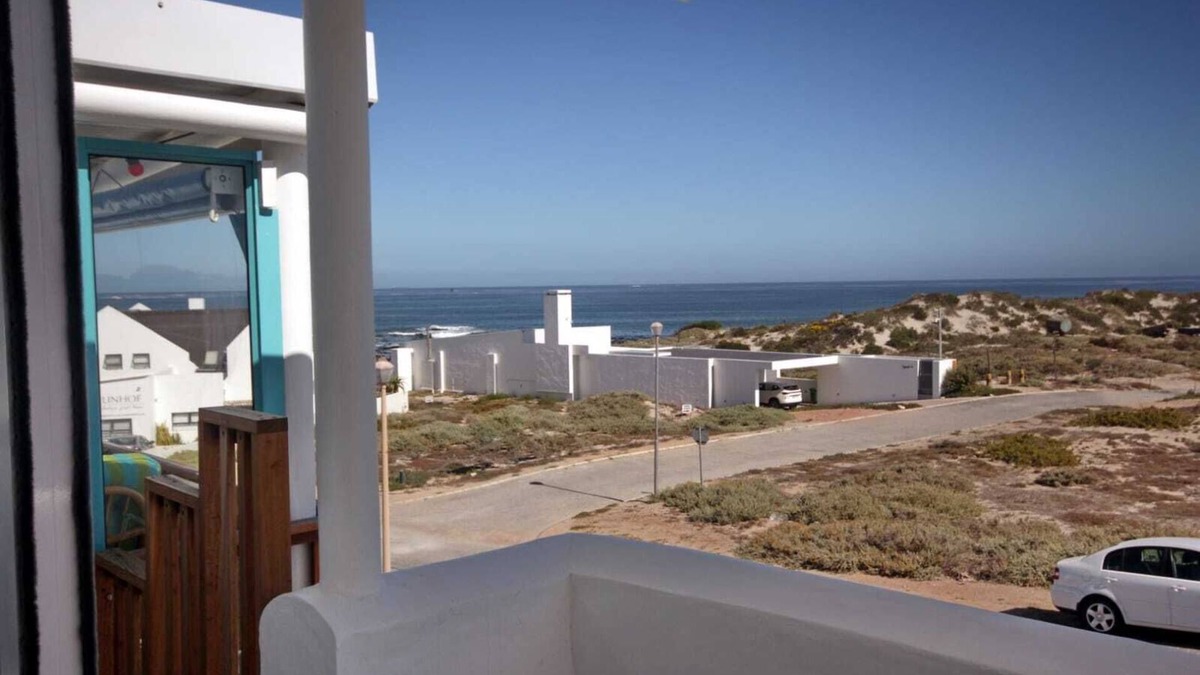 Paternoster Condo | Lovely condo with seaview and pool - 2 minutes from beach!