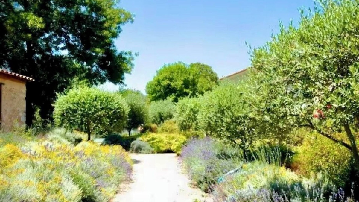Saint-Paul-de-Vence Villa | Lovely contemporary villa