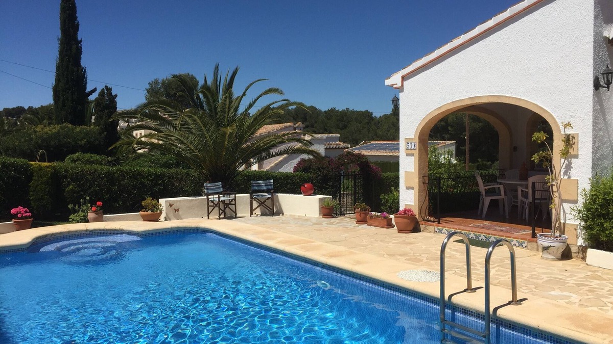 Cap de la Nau Villa | Lovely Costa Nova Villa close to Granadella beach. Private pool, WIFI & Air Con