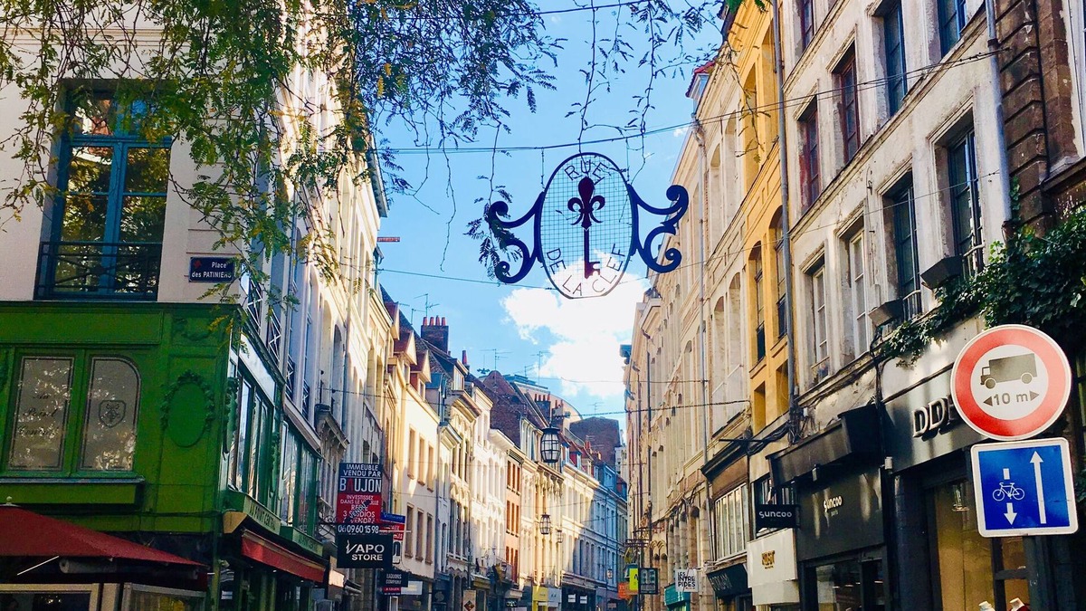 Historic Center Apartment | Lovely, cosy furnished apartment for 4 people. Vieux-Lille with parking