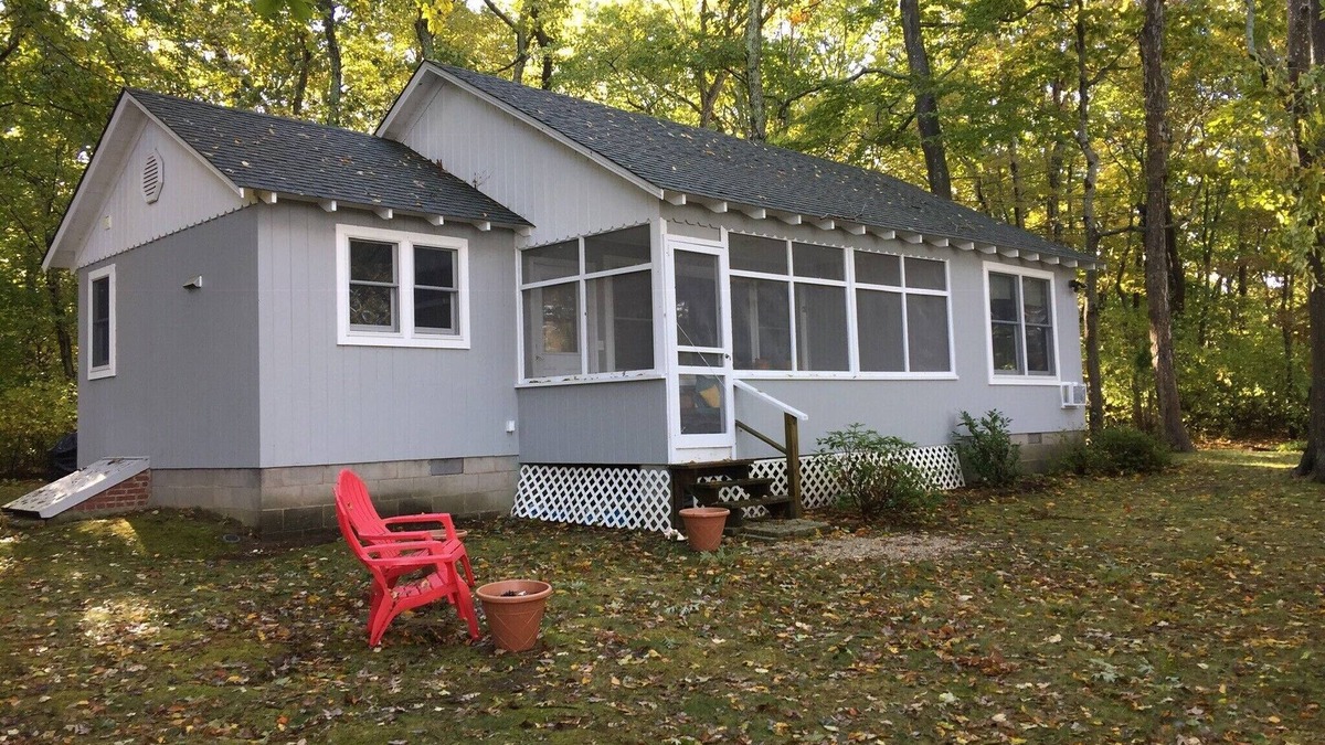 Southold Cottage | Lovely Cottage in the Heart of Long Island Wine country