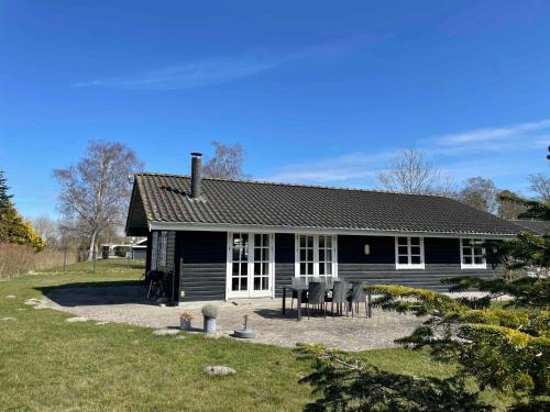 Kramnitse House | Lovely Cottage With Secluded Garden