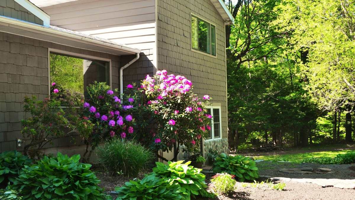 Saugerties Apartment | Lovely Creekside Duplex Close To Woodstock And Saugerties