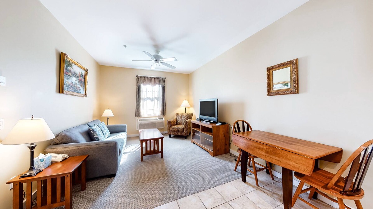 Northeast Harbor House | Lovely downtown Northeast Harbor suite near the water and near Acadia