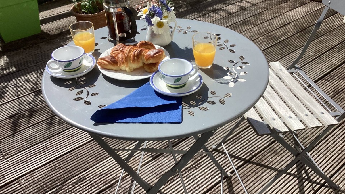 Mortain Apartment | Lovely duplex apartment with sunny terrace.5 minutes from voie verte.
