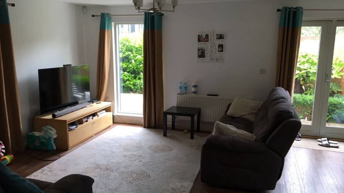 Old Harlow House | Lovely Entire House in heart of Harlow