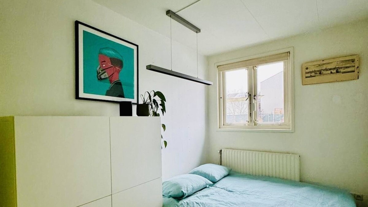 Amsterdam West Boat Rental | Lovely Floating House 4P City center