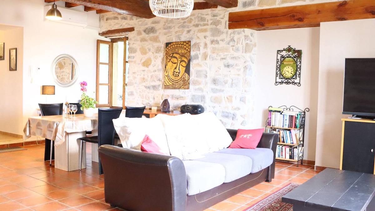 Issor Apartment | Lovely and spacious apartment in traditional Provençal Mas - Sauvignonnn