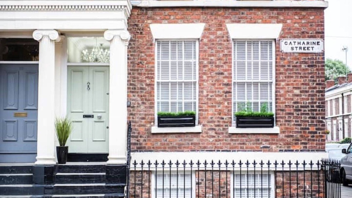 Georgian Quarter House | Lovely Georgian Townhouse in city centre