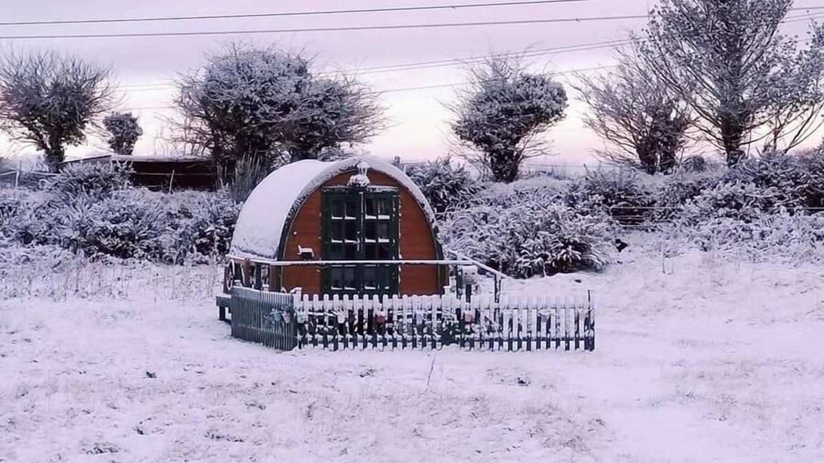 Stenalees Cabin | Lovely Glamping Dream Pod in St Austell, Cornwall