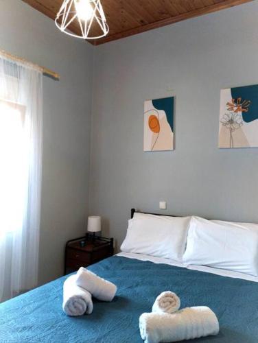 Ayia Anna Apartment | Lovely Guesthouse On The Beach