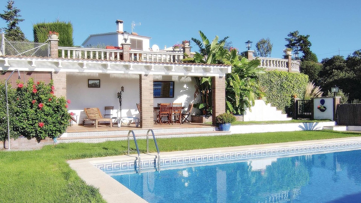 Sant Cebria de Vallalta House | Lovely home in St. Cebrià de Vallalta