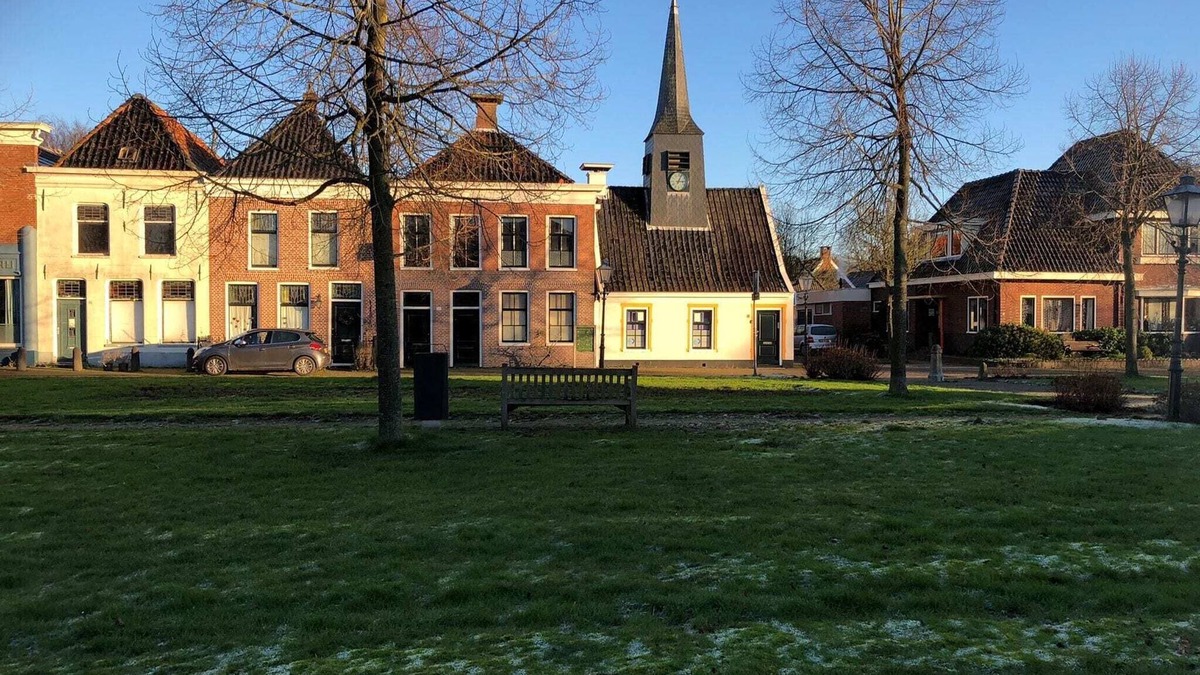 Bad Nieuweschans House | Lovely holiday home from 1761 with contemporary comfort.