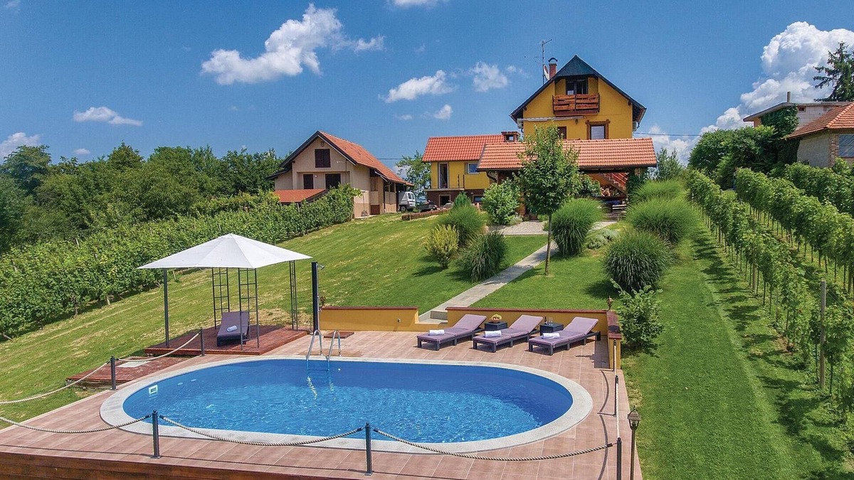 Jalzabet House | Lovely home in Varazdinske Toplice