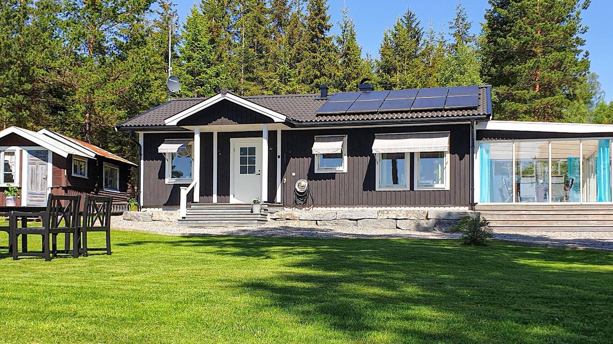 Arjang House | Lovely home in årjäng with kitchen