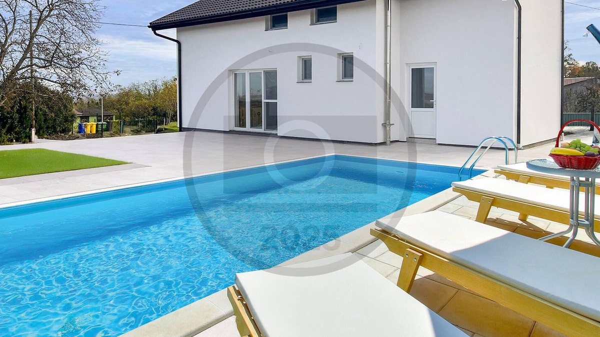 Batina House | Lovely home in Batina with sauna