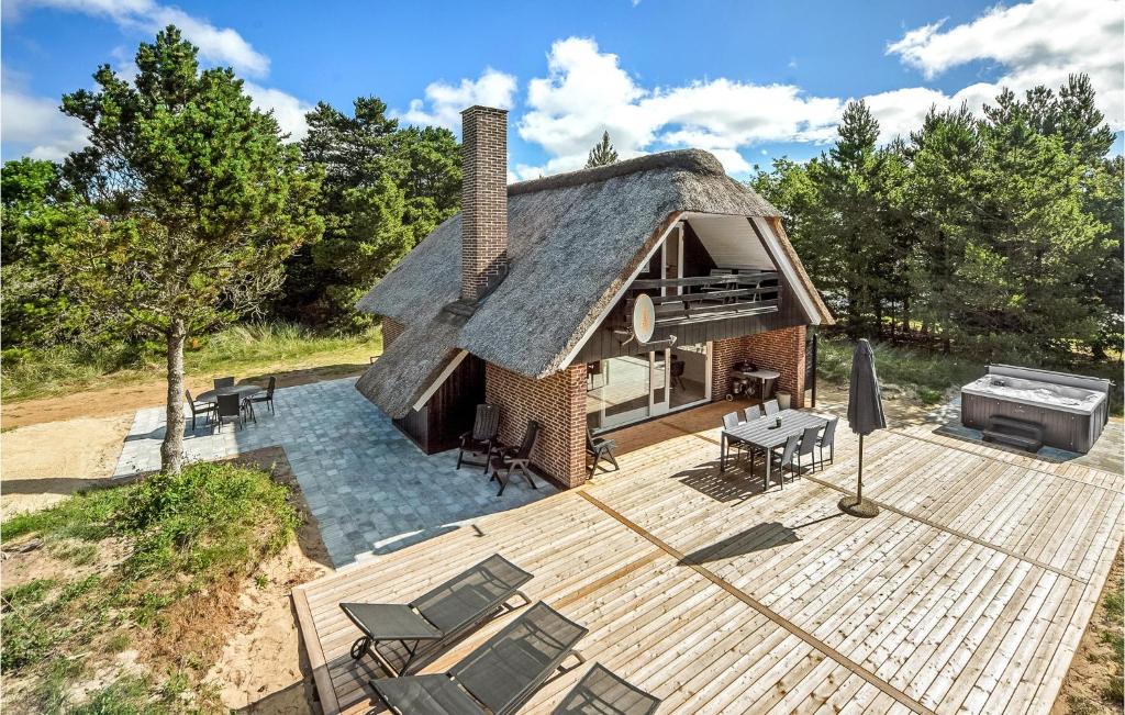 Blavand Strand House | Lovely Home In Blåvand With Wifi