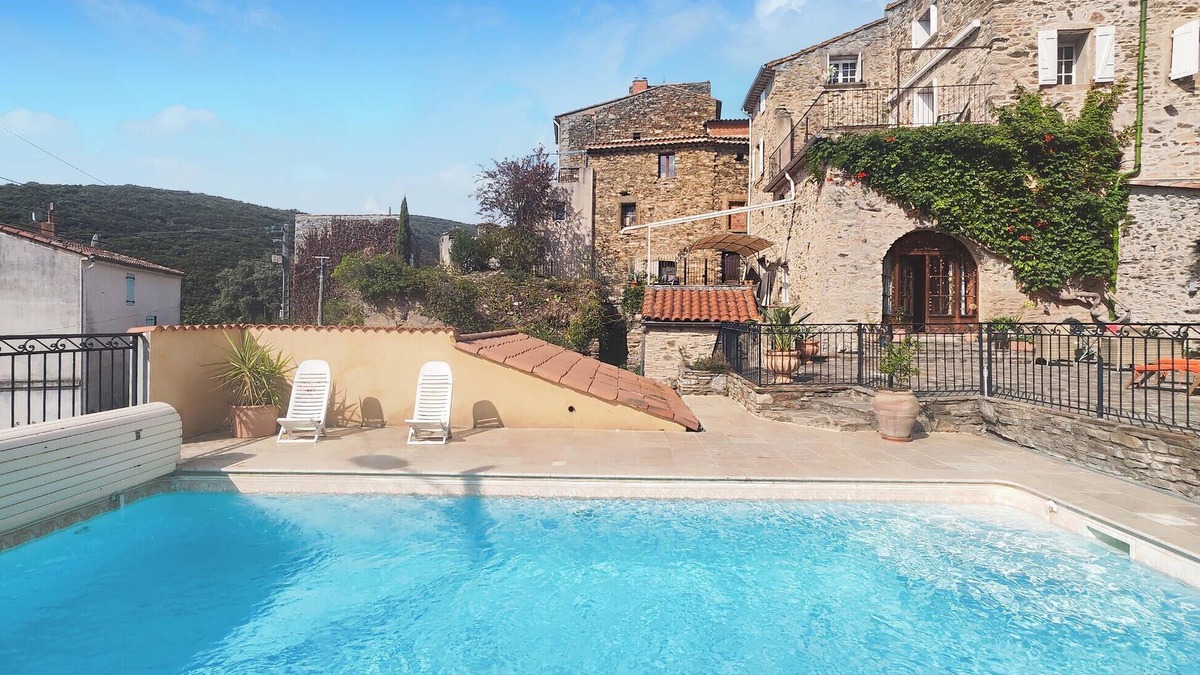 Cabrerolles House | Lovely home in Cabrerolles with WiFi