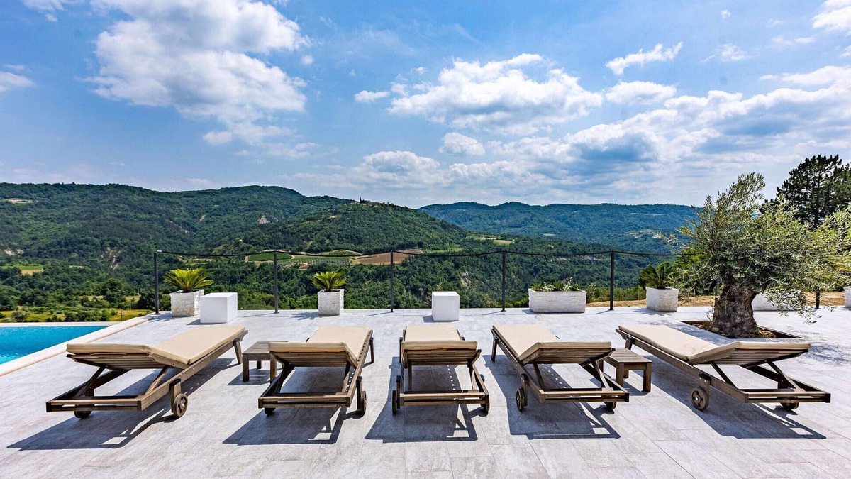 Korelici House | Lovely home in Draguc
