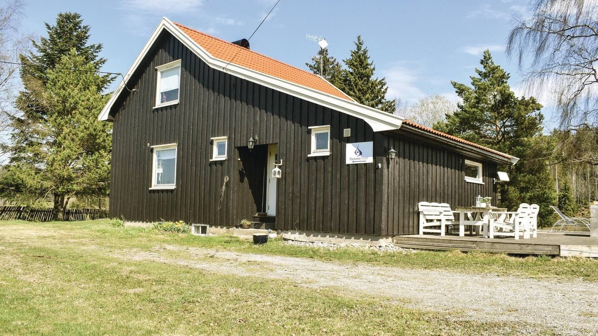 Enebakk House | Lovely home in Enebakk with WiFi
