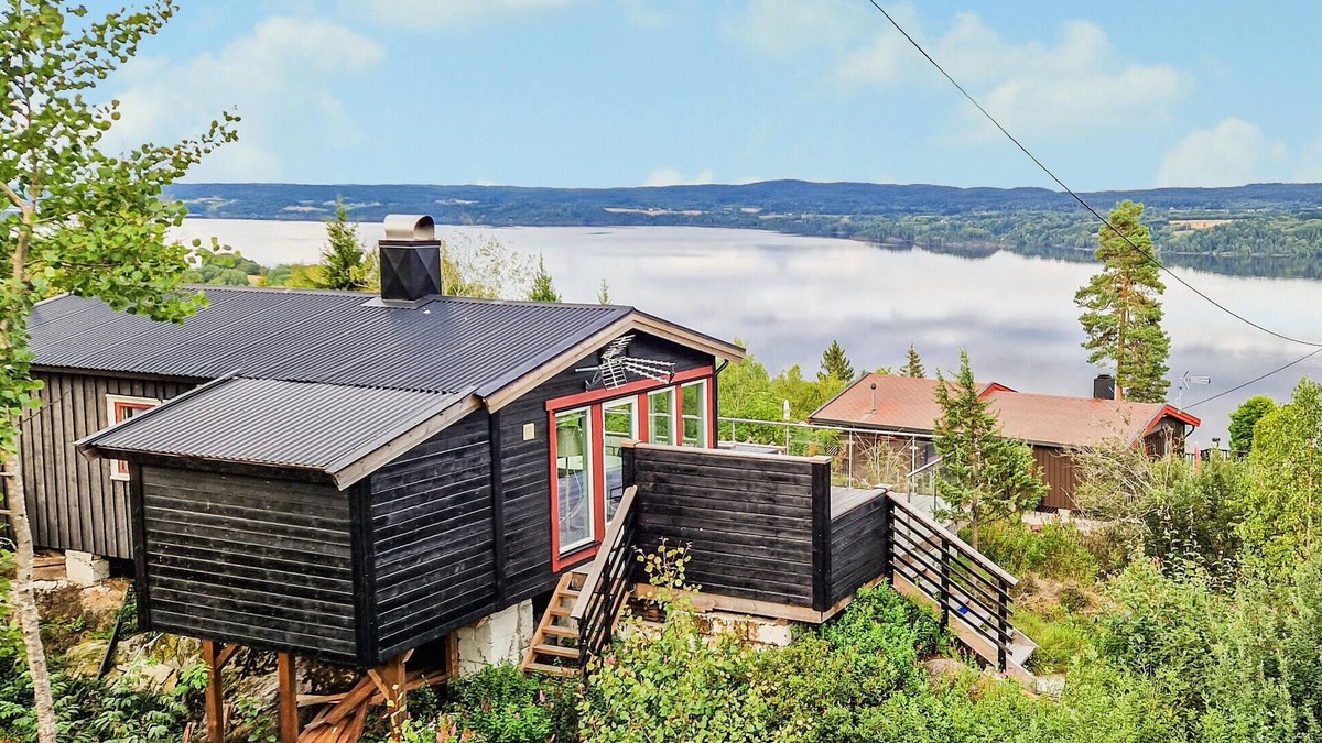Enebakk House | Lovely home in Enebakk with WiFi