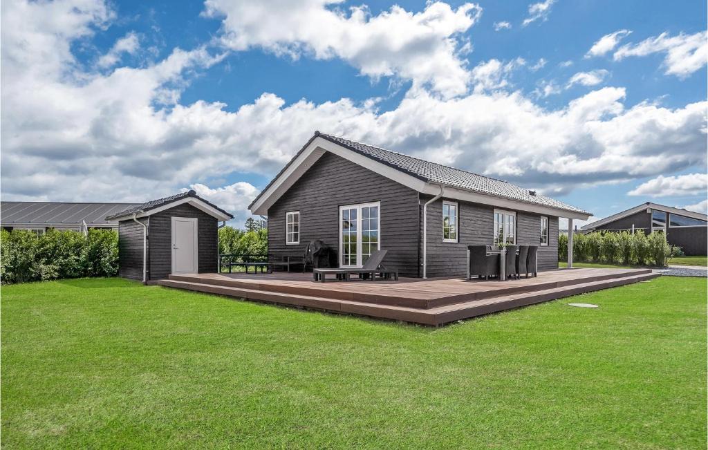 Frørup House | Lovely Home In Frørup With Kitchen
