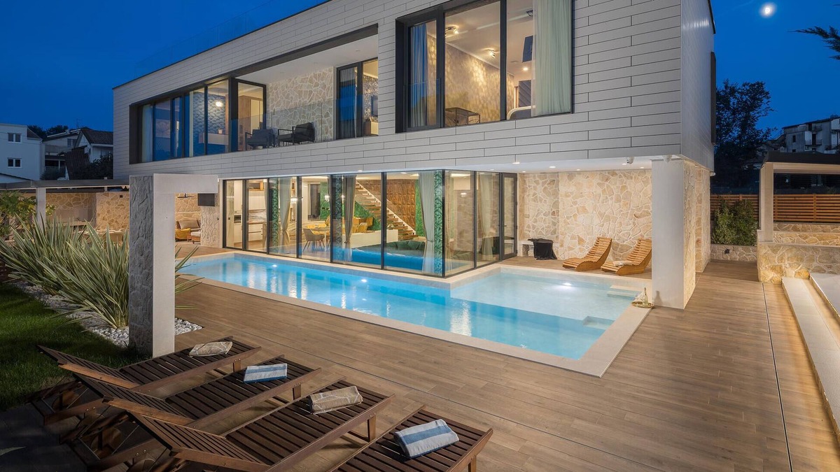 Funtana House | Lovely home in Funtana with sauna