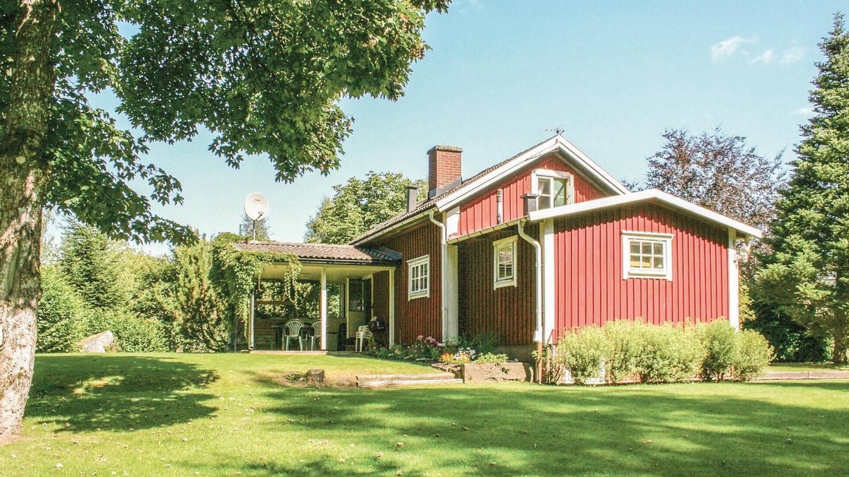 Gemla House | Lovely home in Gemla with sauna