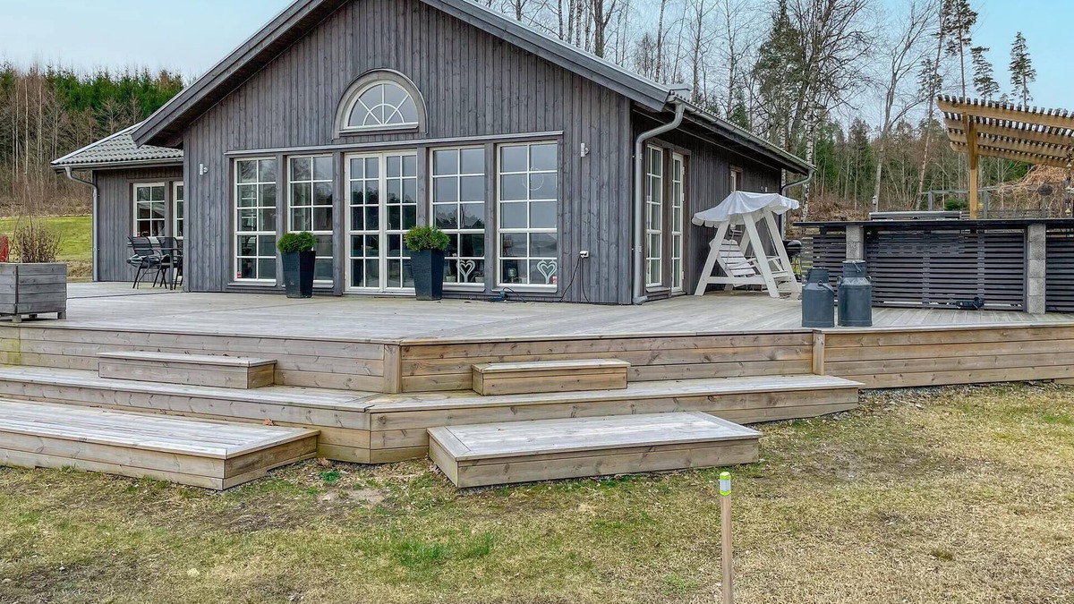Orebro County House | Lovely home in Glanshammar with kitchen