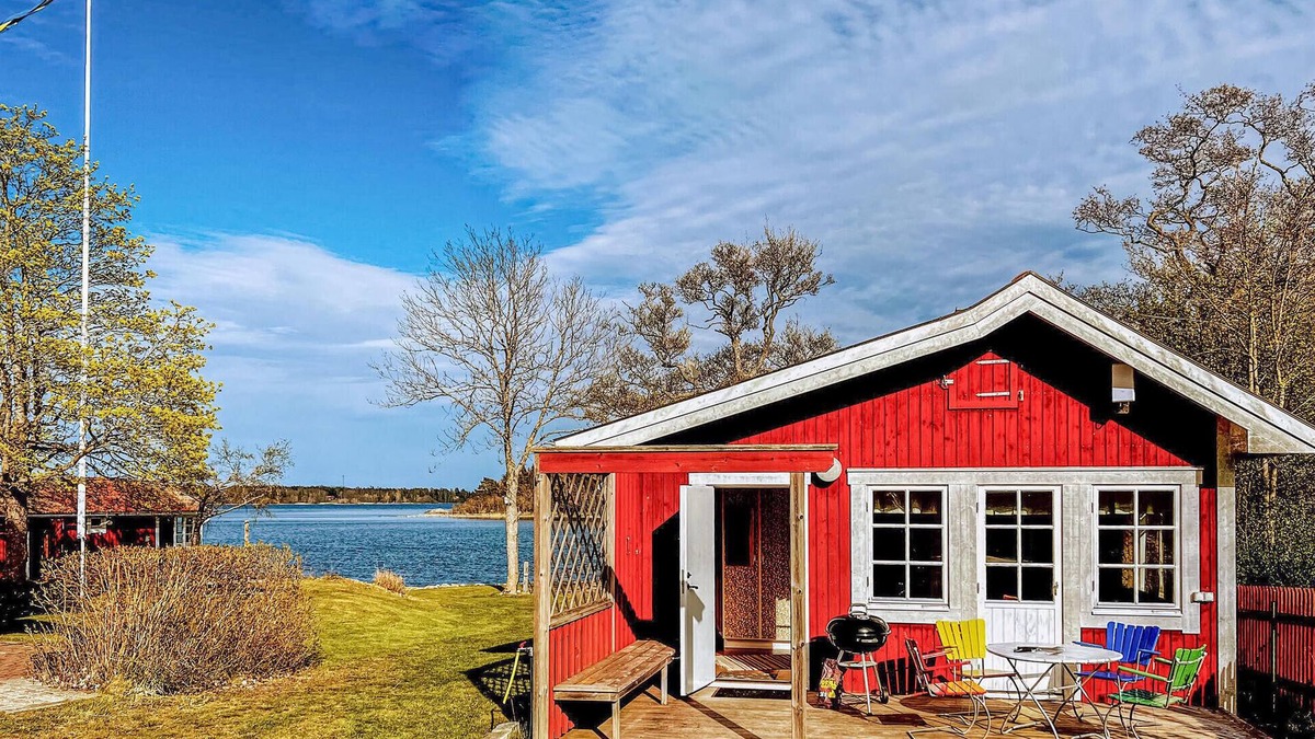Graddo House | Lovely home in Gräddö with sauna