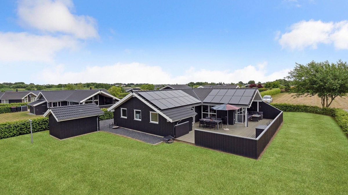 Flovt Strand House | Lovely home in Haderslev with sauna