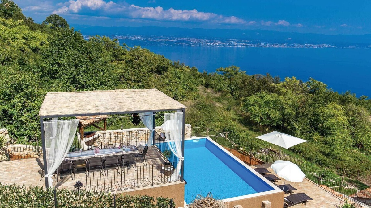Obrs House | Lovely home in Moscenicka Draga