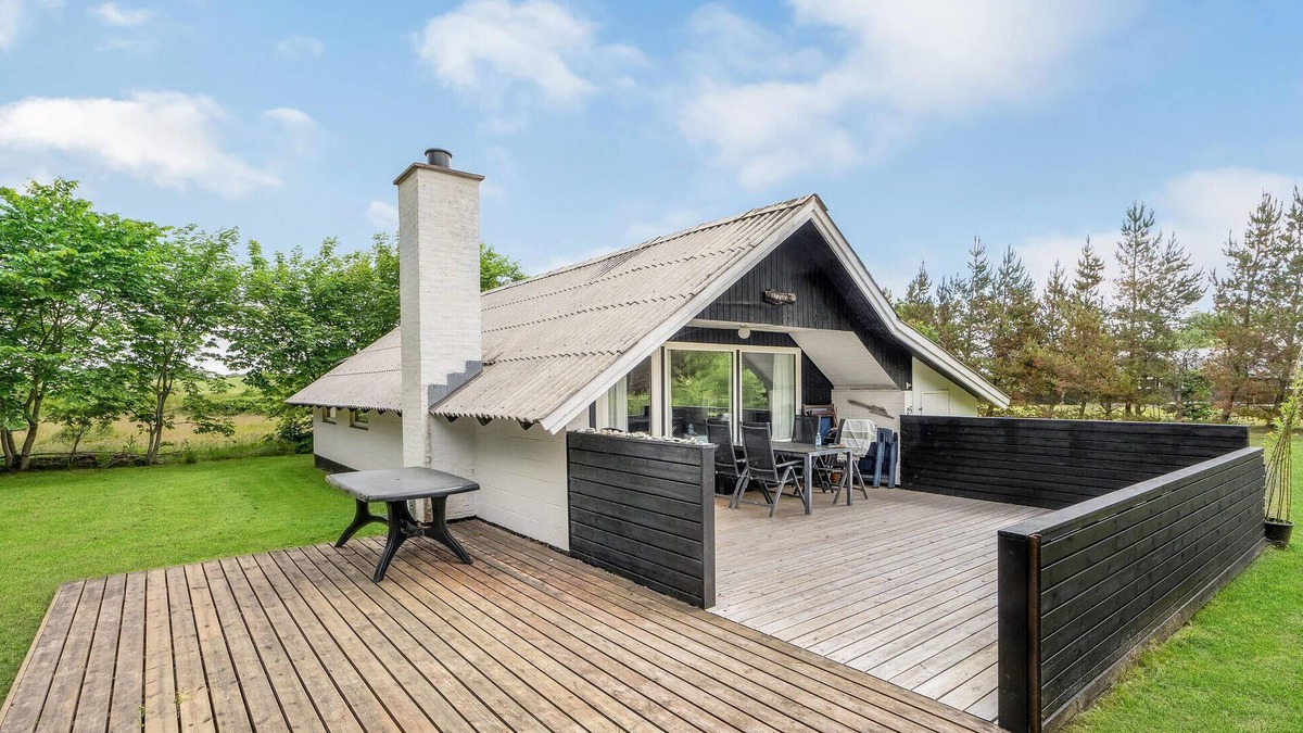 Hurup Thy House | Lovely home in Hurup Thy with kitchen