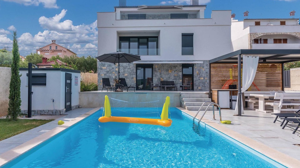 Kornic House | Lovely home in Kornic