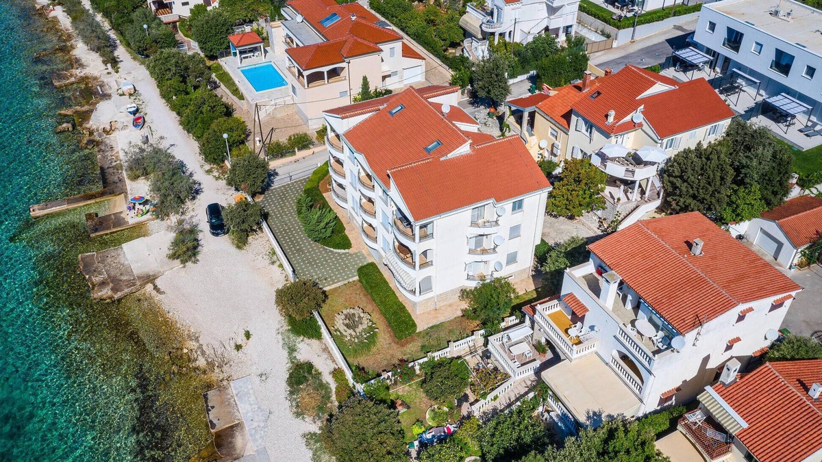 Kozino House | Lovely home in Kozino with WiFi